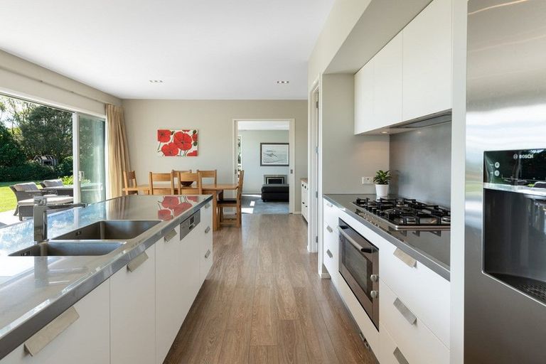 Photo of property in 6 Orakei Place, Welcome Bay, Tauranga, 3112