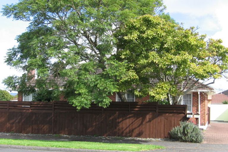 Photo of property in 638 Te Atatu Road, Te Atatu Peninsula, Auckland, 0610