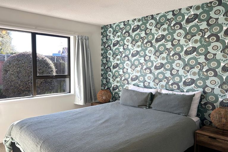 Photo of property in 1/16a Sayers Crescent, Ilam, Christchurch, 8041