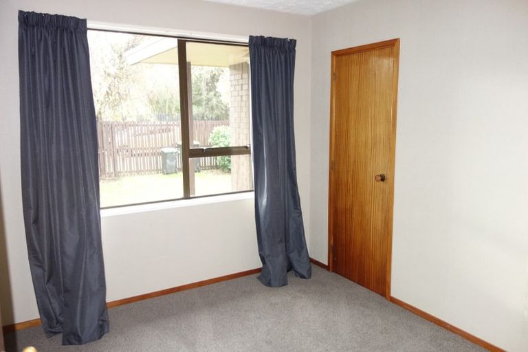 Photo of property in 2/16a Ward Street, Addington, Christchurch, 8024