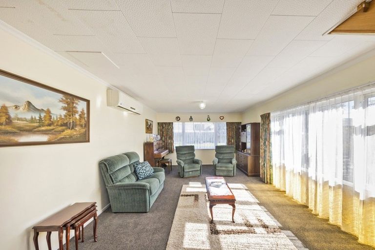 Photo of property in 90 Lethbridge Street, Feilding, 4702