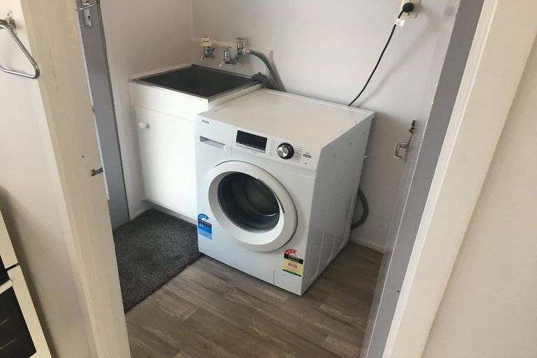 Photo of property in 10/126 Lynwood Road, New Lynn, Auckland, 0600