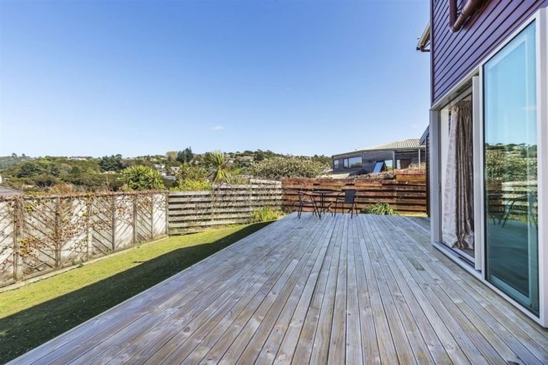 Photo of property in 19 Observatory Close, Whitby, Porirua, 5024