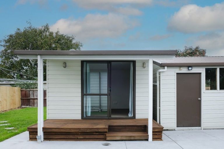 Photo of property in 32 Bateman Avenue, Bryndwr, Christchurch, 8053
