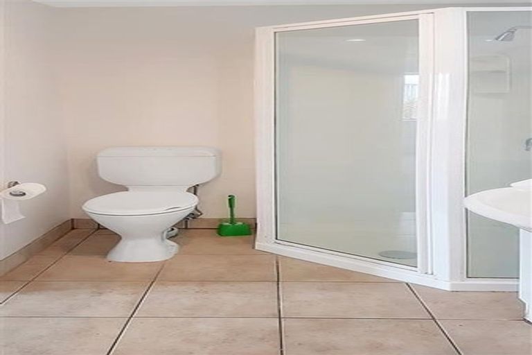 Photo of property in 1e/10 Crown Lynn Place, New Lynn, Auckland, 0600