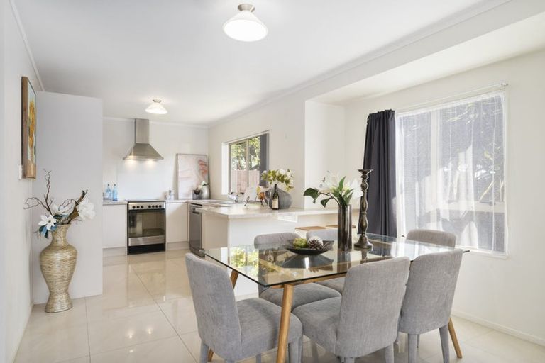 Photo of property in 16 Munroe Road, Ranui, Auckland, 0612