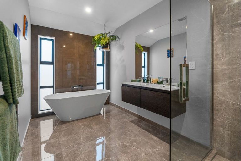 Photo of property in 5 Guinea Drive, Prebbleton, 7604