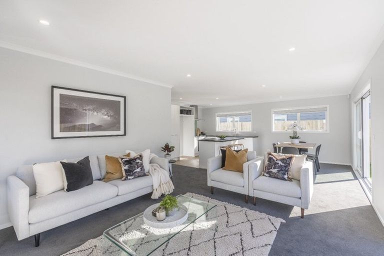 Photo of property in 20 Koru Loop, Paraparaumu, 5032