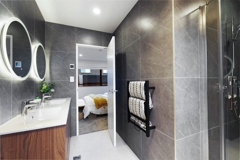 Photo of property in 73c Salamanca Road, Sunnynook, Auckland, 0620