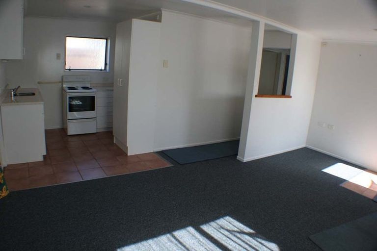 Photo of property in 12 Pipitea Place, Massey, Auckland, 0614