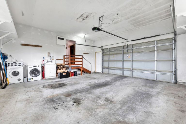 Photo of property in 6 Regan Street, Stratford, 4332