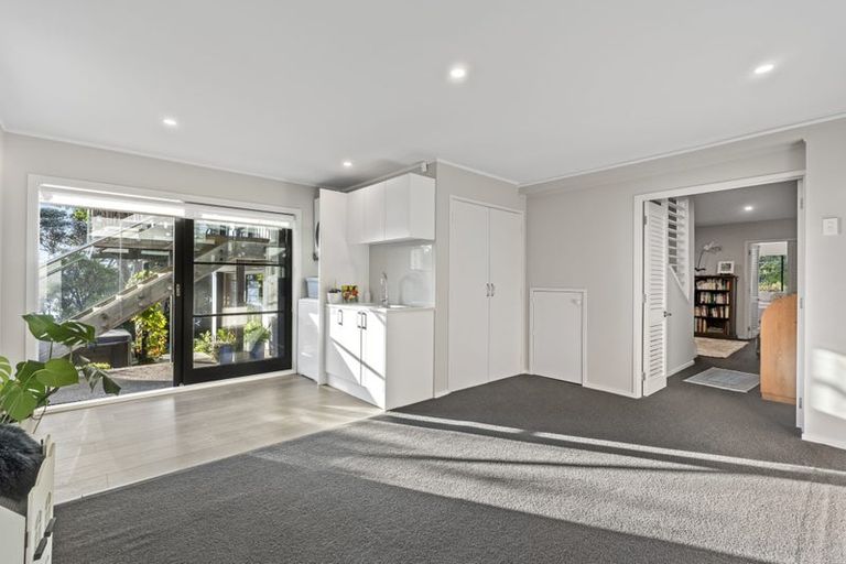 Photo of property in 109c Pah Road, Cockle Bay, Auckland, 2014