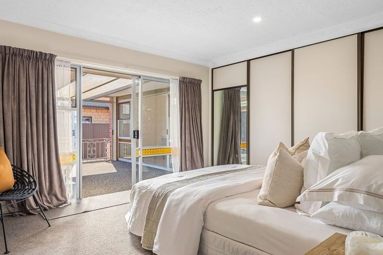 Photo of property in 21 Munro Street, Redwood, Christchurch, 8051