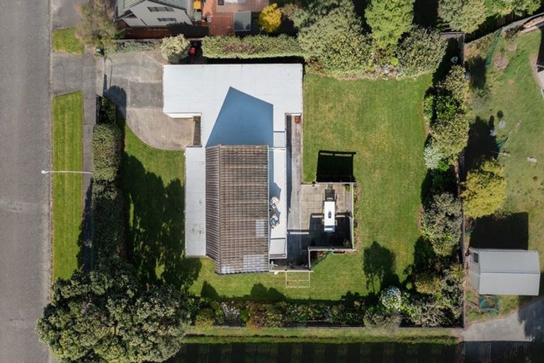 Photo of property in 115 Field Way, Waikanae Beach, Waikanae, 5036