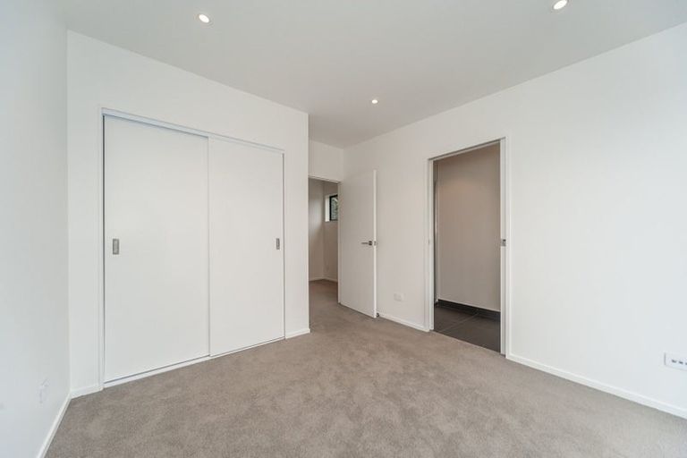 Photo of property in 21/104 Maupuia Road, Maupuia, Wellington, 6022