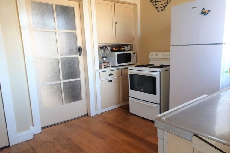 Photo of property in 2 King Street, Dannevirke, 4930