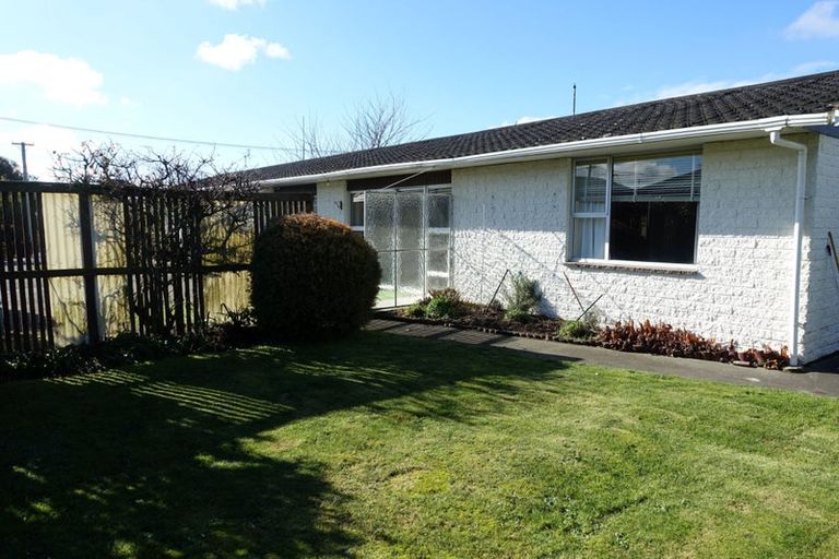 Photo of property in 2/49 Worthy Street, Ilam, Christchurch, 8041
