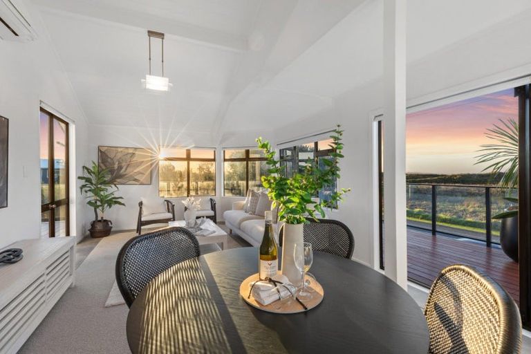 Photo of property in 368 Papamoa Beach Road, Papamoa Beach, Papamoa, 3118
