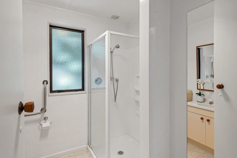 Photo of property in 10 Lindores Street, Addington, Christchurch, 8024