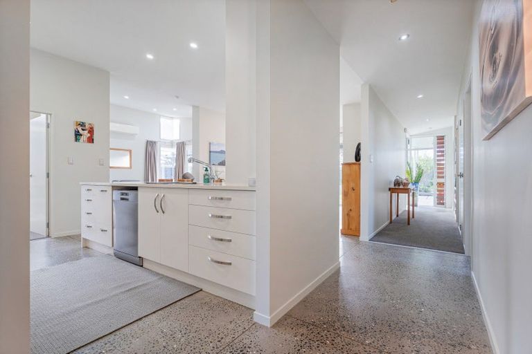 Photo of property in 166 Sands Crescent, Matarangi, Whitianga, 3592