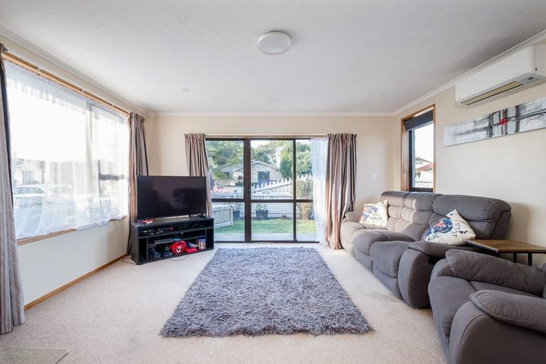 Photo of property in 9 Trevor Street, Hornby, Christchurch, 8042