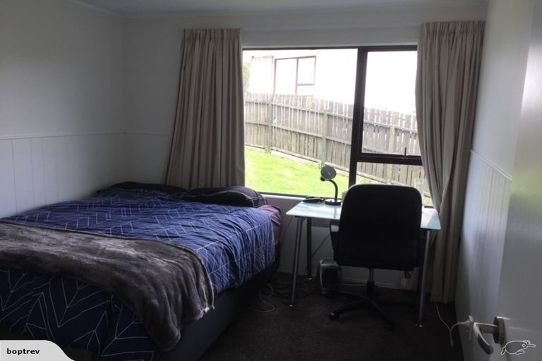 Photo of property in 94 Stanley Road, Glenfield, Auckland, 0629