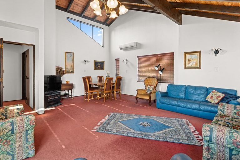 Photo of property in 1/34 Marine Parade, Mount Maunganui, 3116