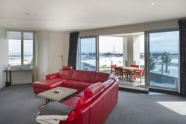 Photo of property in 2/40 Reads Quay, Gisborne, 4010