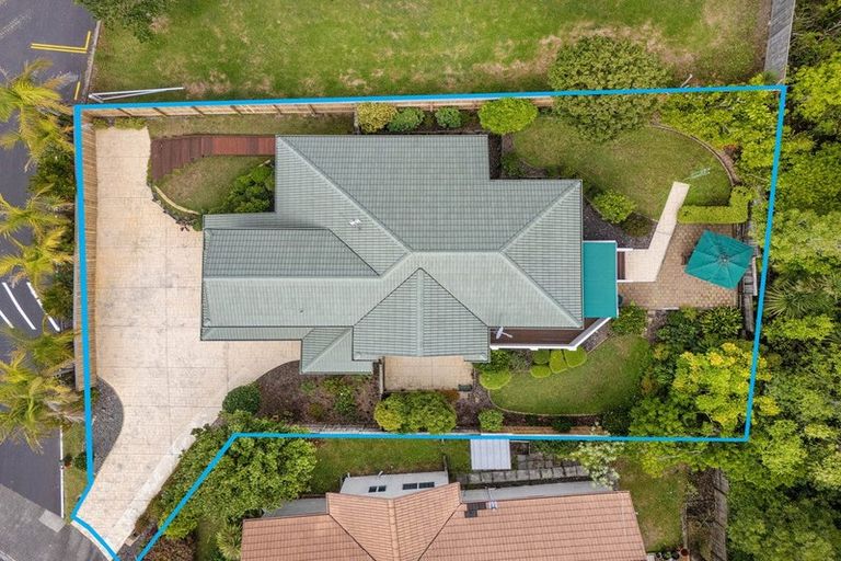 Photo of property in 29 Westminster Gardens, Unsworth Heights, Auckland, 0632