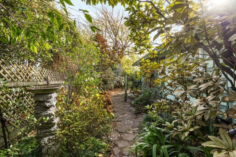 Photo of property in 12 Saint Hill Lane, Havelock North, 4130