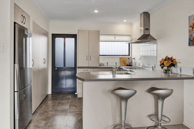 Photo of property in 106 Smart Road, Glen Avon, New Plymouth, 4312