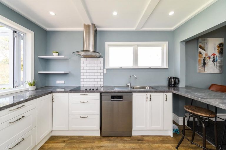 Photo of property in 8 Ngareta Street, Marton, 4710