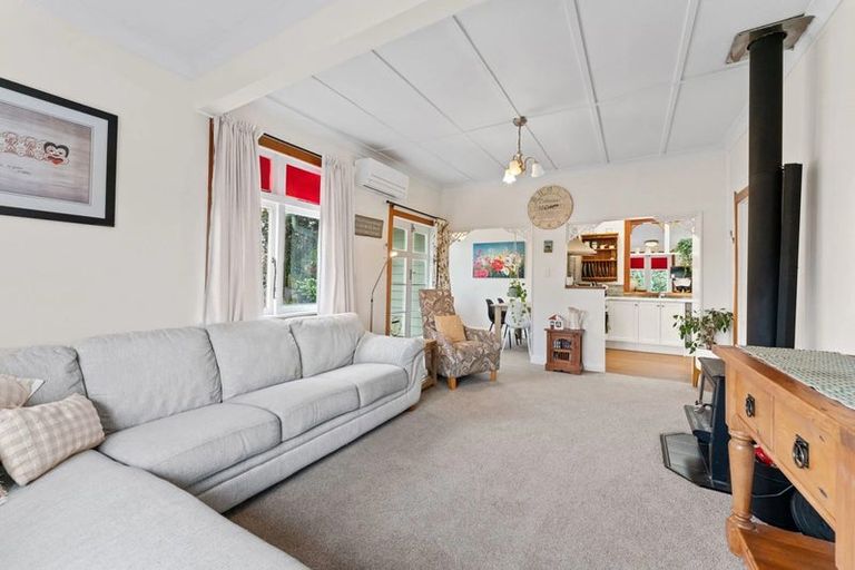 Photo of property in 10 Tamatea Road, Taupo, 3330