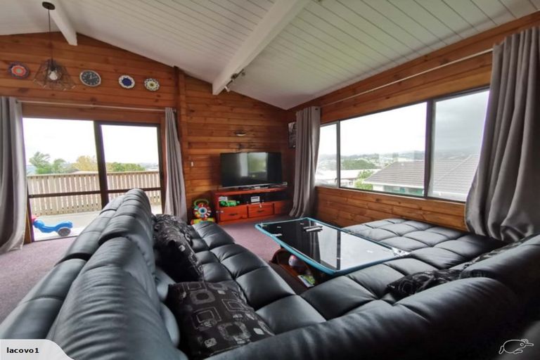 Photo of property in 22 Palomino Drive, Henderson, Auckland, 0612