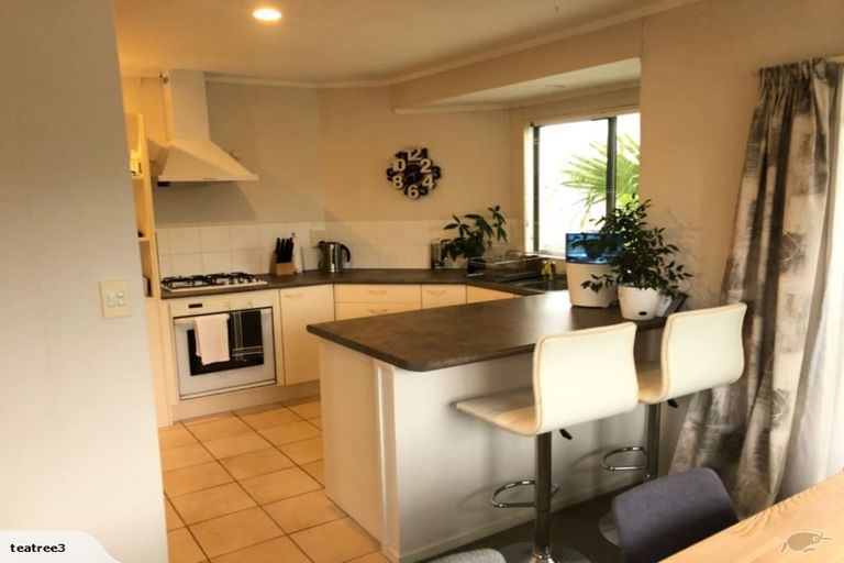 Photo of property in 1/3 Emma Court, Northpark, Auckland, 2013