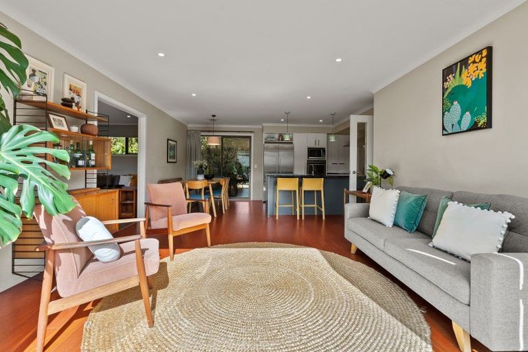 Photo of property in 73 Downing Street, Crofton Downs, Wellington, 6035