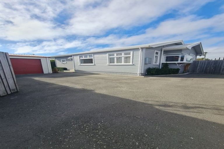Photo of property in 364a Pages Road, Aranui, 8061