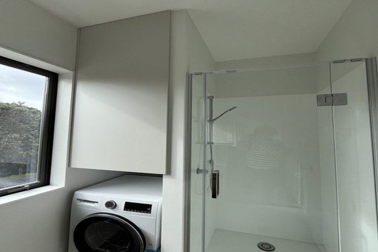 Photo of property in 1 Tanera Crescent, Brooklyn, Wellington, 6021