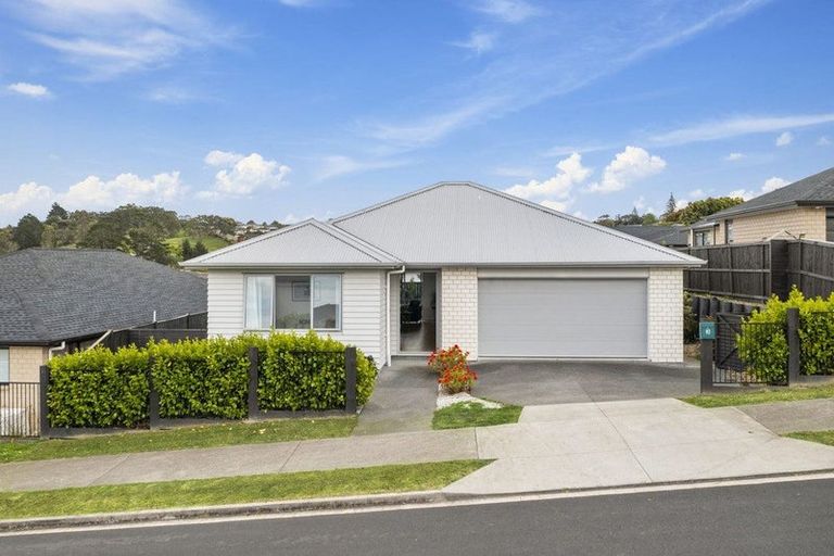 Photo of property in 3 Tararua Street, Massey, Auckland, 0614