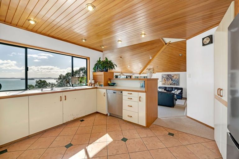 Photo of property in 16 Tainui Road, Cockle Bay, Auckland, 2014