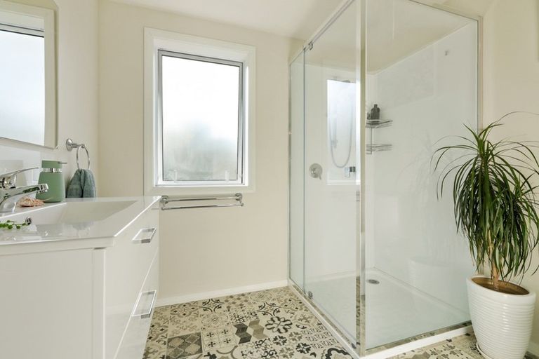 Photo of property in 6 Wilding Street, Saint Martins, Christchurch, 8022