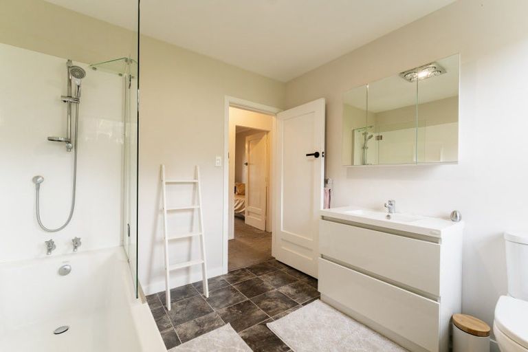 Photo of property in 43 Sunbury Street, Andersons Bay, Dunedin, 9013