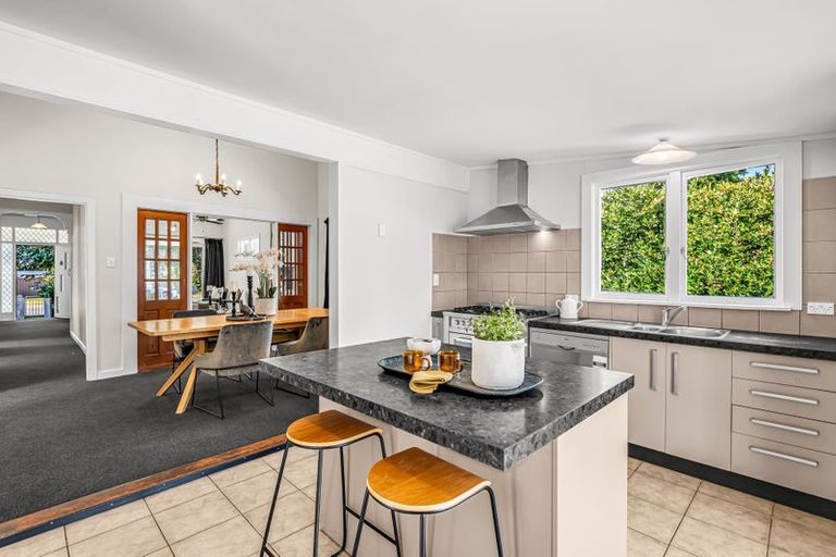Photo of property in 702 Avenue Road West, Saint Leonards, Hastings, 4120