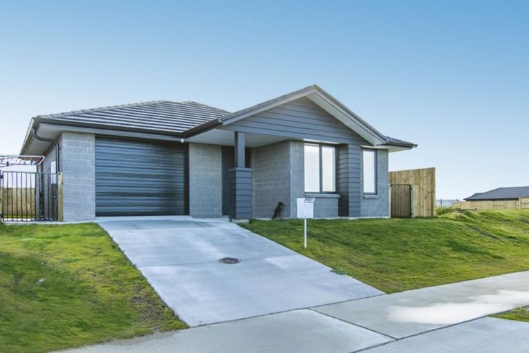 Photo of property in 9 Tamapahore Boulevard, Papamoa Beach, Papamoa, 3118