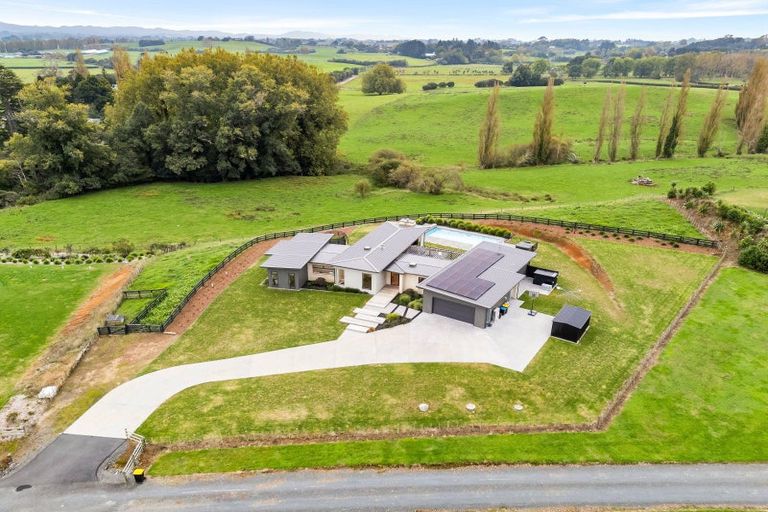 Photo of property in 2/48 Livingstone Road, Ngahinapouri, Hamilton, 3290