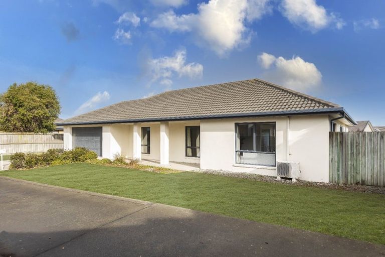 Photo of property in 2 Limes Avenue, Parklands, Christchurch, 8083