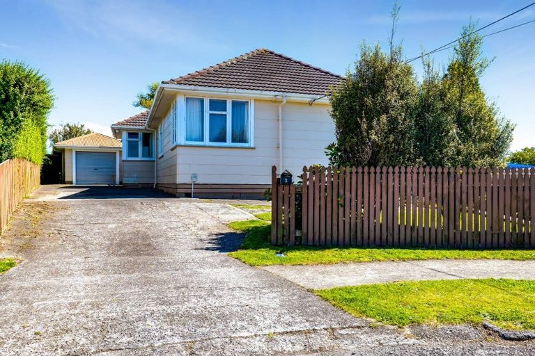 Photo of property in 1 Avon Street, Stratford, 4332