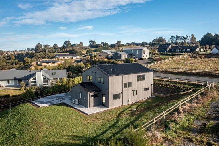 Photo of property in 22 Macleod Avenue, Halfway Bush, Dunedin, 9010
