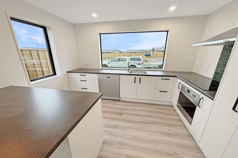 Photo of property in 39 Herridge Street, Woodend, 7691