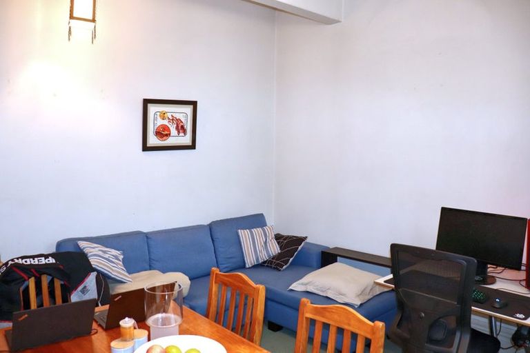 Photo of property in 300 Tinakori Road, Thorndon, Wellington, 6011